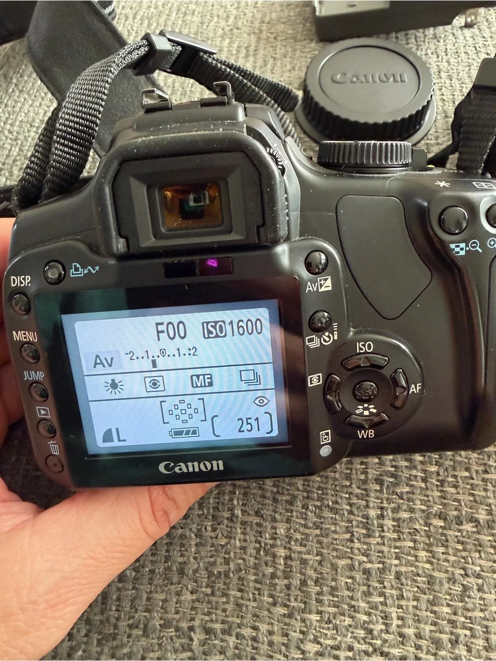 Canon EOS Rebel XTi DSLR Camera w EF-S 18-55mm Lens, Bag, Battery/Charger Flash